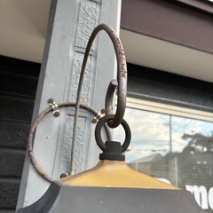 2個ありアンティーク　レトロ　ディスプレイ用　黒の金属製ランタン型屋外照明の画像