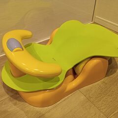アップリカ「はじめてのお風呂から使えるバスチェア」美品！の画像