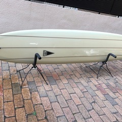 ハーバーのサーフボードの画像