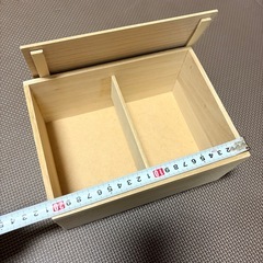 木箱の画像