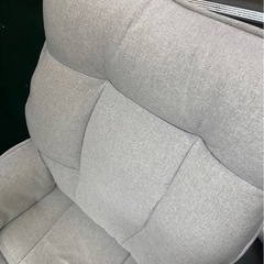 体を包みこみ回転するハイバックチェア　ドウシシャ　1人がけソファの画像