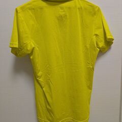 MOVESPORTSのポロシャツの画像