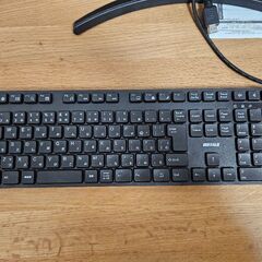 Acer 23.8型ワイド液晶ディスプレイ ＋BUFFALO フルキーボード の画像