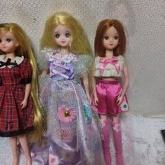 女の子人形（リカちゃん人形？）6体セットの画像