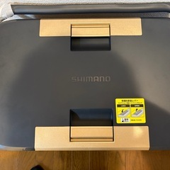 シマノフィクセルリミテッドプロ　クーラーボックス 
の画像