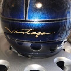 アライazヘルメットの画像