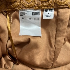UNIQLO ユニクロ レースタイトスカート M ブラウンの画像