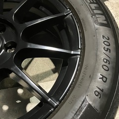 人気OZブランド黒ホイール美品MSW16インチ5穴4本セットの画像