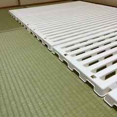 折りたたみ すのこマットの画像