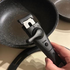 ニトリ　取手が取れるフライパンの画像