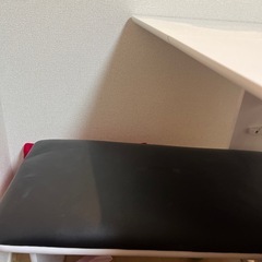 ダイニングテーブルの画像