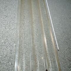 ﾎﾟﾘｶｰﾎﾞﾈｰﾄ透明Ｖ屋根450cm■中古の画像