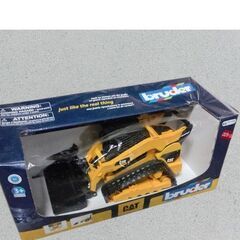 🉐🌈1/16 ブルーダー CATテラインローダー🌈模型の画像