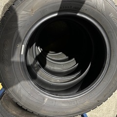 TOYO スタッドレスタイヤ　4本の画像