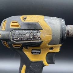 156【動作品】makita 充電式インパクトドライバ バッテリー3個付 18V 6.0Ah 充電器・ケース付 マキタTD173D 動作確認済み イエローの画像