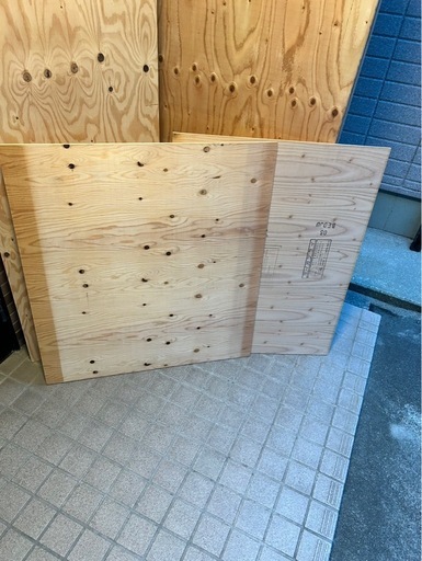 新品コンパネ　９枚　プラス半分カットあり
