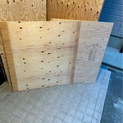 新品コンパネ　９枚　プラス半分カットありの画像