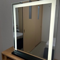 スタンド自立型化粧台ミラー ハリウッドミラー LEDミラーライト化粧鏡の画像