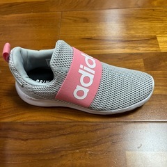 adidasスリッポン21.5cmの画像