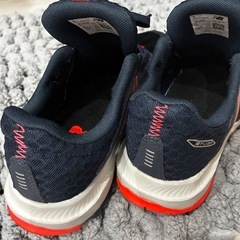 ニューバランス　レディース　スニーカーの画像