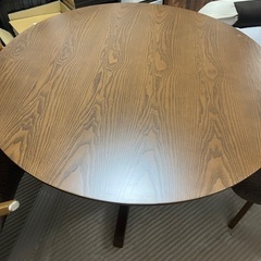 ダイニングテ－ブルの画像