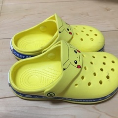 幼児　サンダル　ピカチュの画像