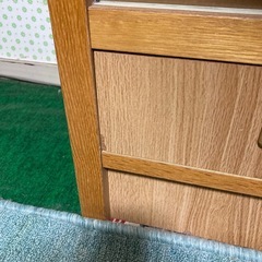 ガラス棚の画像