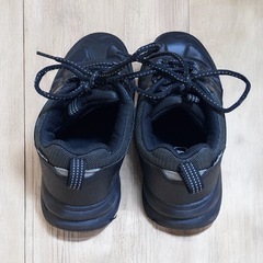 URBAN TRADITION 防水 スニーカー 24.5cm 黒の画像