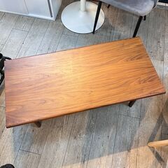 ※IDC大塚家具 棚付きセンターテーブル ローテーブル ウォールナット材 定価31,900円 横幅105cm奥行50cm高さ38cm★買取帝国 志木店の画像