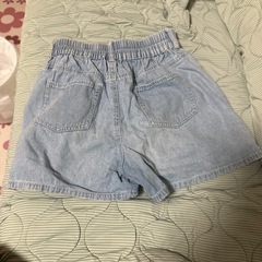 ショートパンツ
の画像
