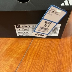 未使用品　adidas サッカースパイク
の画像