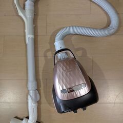 【取引予定】Panasonic 掃除機 MK-PK18A（2017年製）＋未使用集じん袋付き 【2025/11/11限定引き取り】の画像