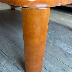 折りたたみテーブルの画像