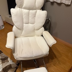 ゲーミングチェアの画像