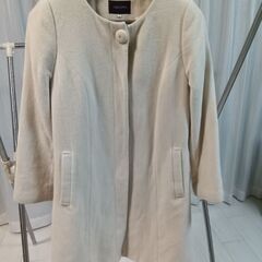 アンゴラ白コートの画像