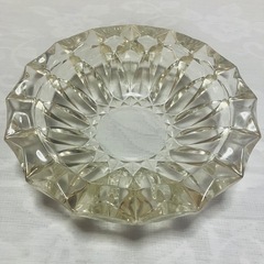 【期間限定 早い物勝ち】クリスタルデザインのカットガラス灰皿②の画像
