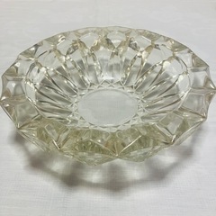 【期間限定 早い物勝ち】クリスタルデザインのカットガラス灰皿②の画像