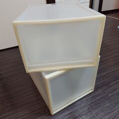 無印良品　ポリプロピレン　収納ケース　　中、大の画像