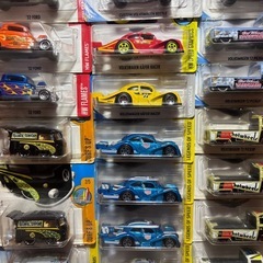 ホットウィール　ワーゲン　フォード　ミニカー　トミカ
の画像