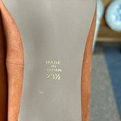 NOLLEY'S オレンジ スエード パンプスの画像