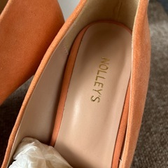 NOLLEY'S オレンジ スエード パンプスの画像