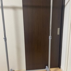 ハンガーラックの画像