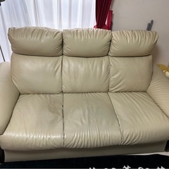 3人掛けソファー　最初の方に決まりました‼️の画像