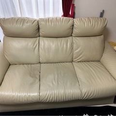 3人掛けソファー　最初の方に決まりました‼️の画像