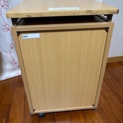 デスクワゴンの画像