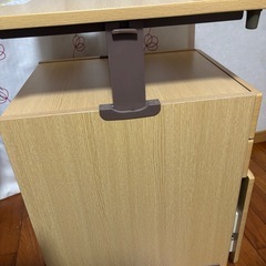 デスクワゴンの画像