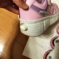21センチ　ローラーシューズとローラースケートの画像