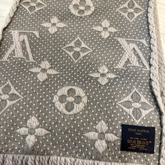 【美品】LOUIS VUITTONマフラーの画像