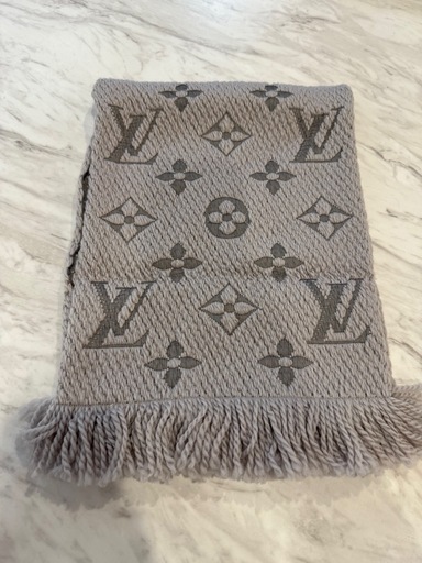 【美品】LOUIS VUITTONマフラー