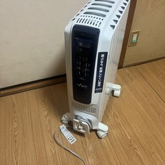 本日限定❗️お値段変更しましたDelongi オイルヒーターQDS0712の画像